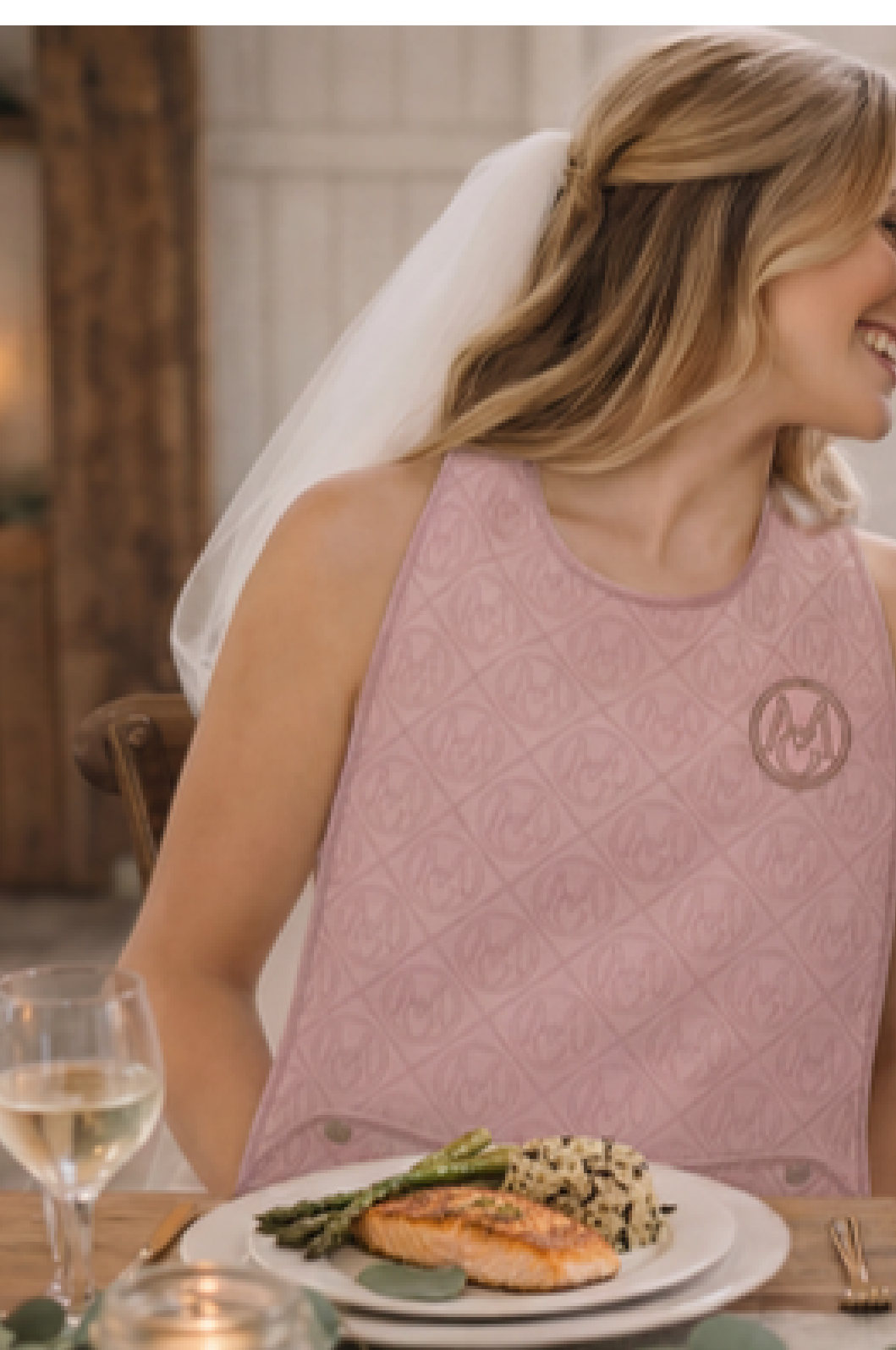 Jacquard Diner Bib — Blush